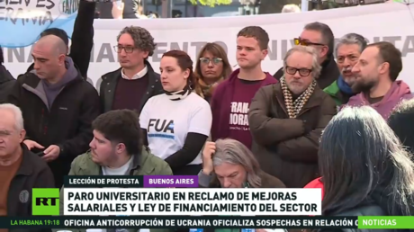 Argentinos exigen al Gobierno cumplir la Ley de Financiamiento Universitario