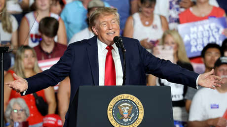 Trump: "¿Qué diablos tengo que hacer? ¿Volver y bombardear un poco más Irán?"