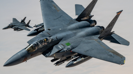 NUEVA IMAGEN muestra cazas F-15 de EE.UU. sobrevolando Oriente Medio mientras crecen las tensiones