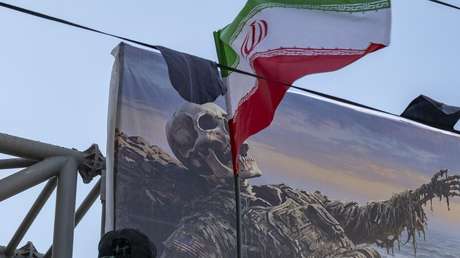 Teherán: "Política de Washington hacia Irán se ha convertido en una auténtica parodia"