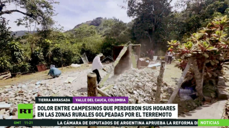 Dolor entre los campesinos colombianos que perdieron sus hogares en zonas rurales golpeadas por el terremoto