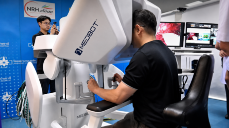 Este país realiza su primera cirugía a distancia sobre un paciente con cáncer de próstata