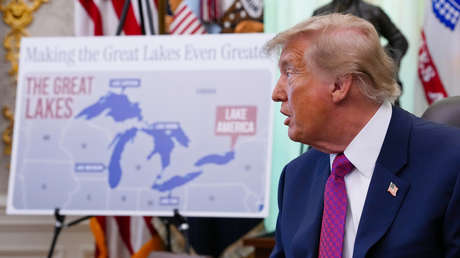 Trump: "Quizás tengamos que cambiar el nombre del Atlántico y del Pacífico"