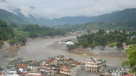 Se desborda un lago represado en Nepal: nuevas alertas en el Himalaya