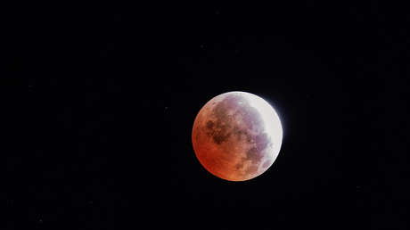 Qué se sabe del reciente eclipse lunar que captó la atención global