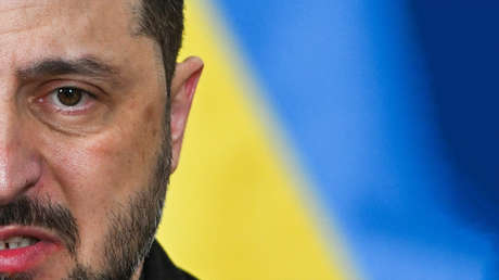 Ex primer ministro de Ucrania tacha de "desquiciado" a Zelenski