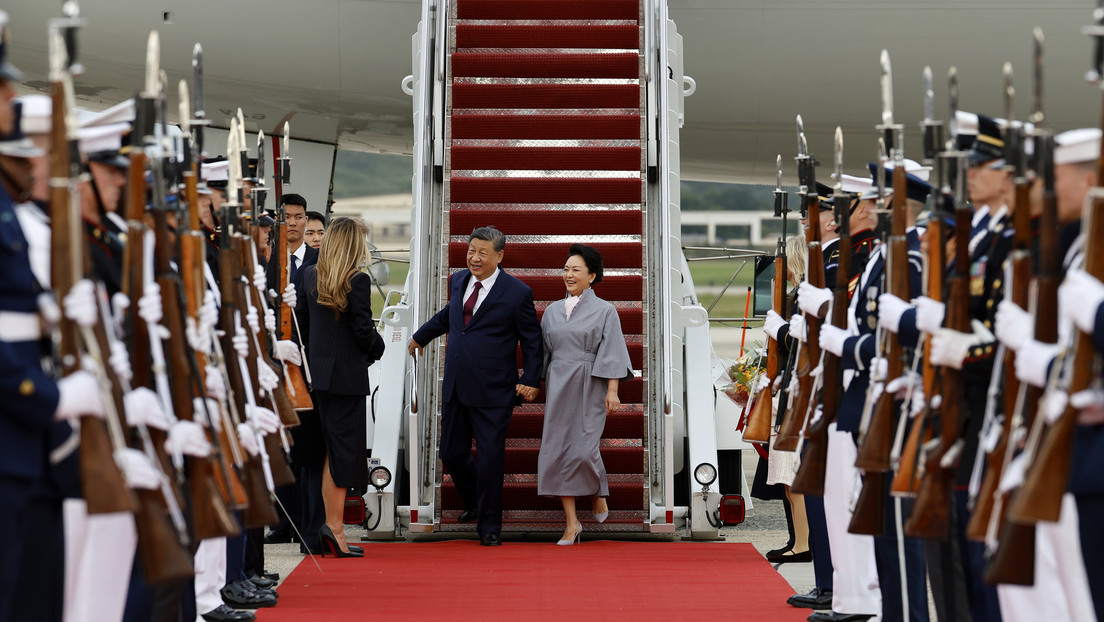 Alfombra roja, cazas y guardia de honor: así recibe Trump a Xi en EE.UU. (VIDEOS)