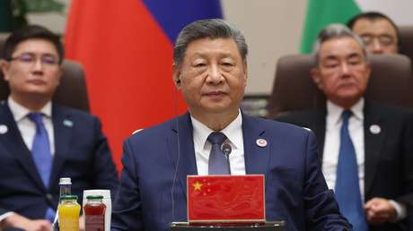 Xi llama a la OCS a crear un entorno de "seguridad universal" y contrarrestar la injerencia externa