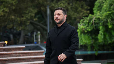 Zelenski critica a sus aliados por "irse de vacaciones"