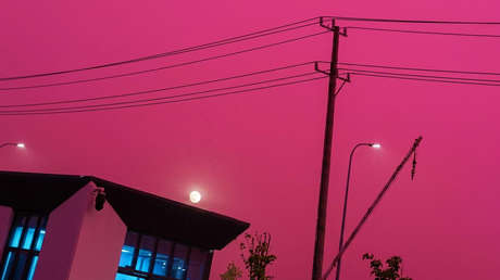 VIDEO: Una ciudad china despierta con un cielo rojo y desata asombro