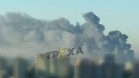 Reportan explosiones y un fuerte incendio cerca de Kiev (VIDEOS)