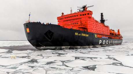 Putin: Rusia trabaja para que navegar por la Ruta Marítima del Norte sea posible durante todo el año