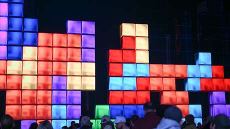 Tetris lanza una advertencia a la Casa Blanca por su nuevo videojuego 'Construye el muro'