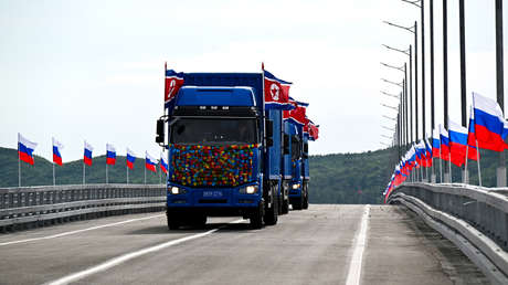 "Acontecimiento histórico": Abren puente automovilístico entre Rusia y la RPDC (VIDEO, FOTOS)