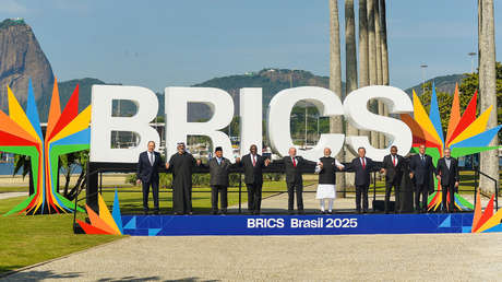 Lavrov: Los BRICS y Occidente libran "una lucha soterrada sobre cómo será el mundo"