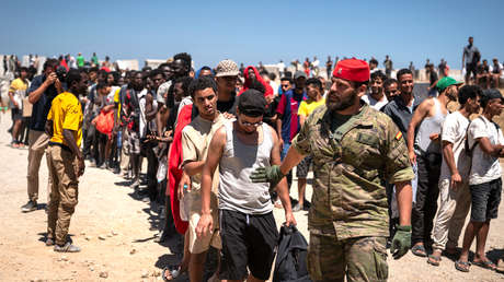Canciller español no puede "certificar" qué detonó la entrada masiva de migrantes en Ceuta