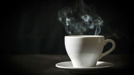 El peligro oculto en una taza de té o café muy caliente