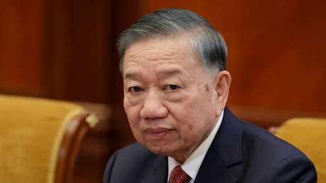 Putin se reúne con el presidente de Vietnam