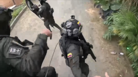 Drogas y explotación sexual: Policía colombiana interviene en plena 'narcofiesta' (VIDEO)