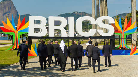 Kremlin: Los países BRICS debatirán cómo garantizar las liquidaciones mutuas ante presiones y restricciones