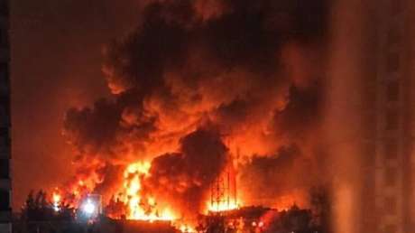 IMÁGENES: POTENTE incendio cerca de Kiev