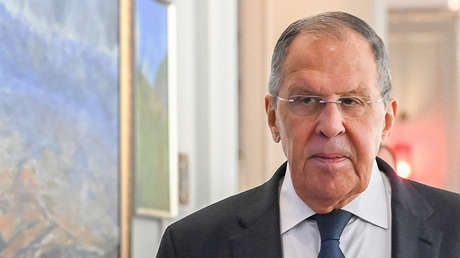"Buena voluntad nos sobra": Lavrov dice que si Zelenski busca una reunión puede ir a Moscú