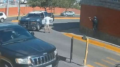 FUERTE VIDEO: Policía abate a un sujeto armado que apuntó directamente contra su patrulla