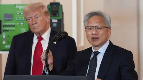 Trump llama por sorpresa al CEO de Nvidia en una conferencia y dijo esto sobre la IA