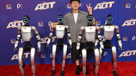 Asombrosa actuación de robots chinos conquista a todos en un 'show' en EE.UU. (VIDEO)