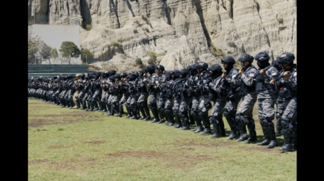VIDEO: EE.UU. adiestra a Policías bolivianos en control de disturbios