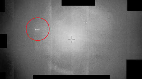 Enjambre a casi 800 km/h: el Pentágono publica nuevos y misteriosos archivos sobre ovnis (VIDEO)