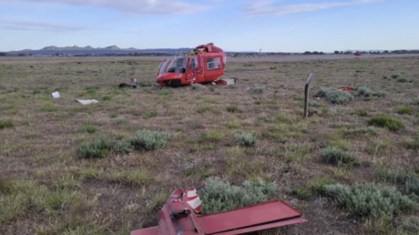 VIDEO: Instructor comete un error en pleno vuelo de práctica y destroza su helicóptero