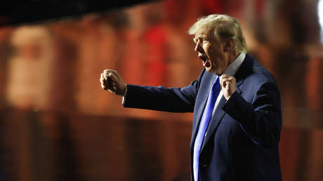 "No diferente de cualquier otro fin de semana", dice Trump entre alertas de embajadas de EE.UU. en Oriente Medio
