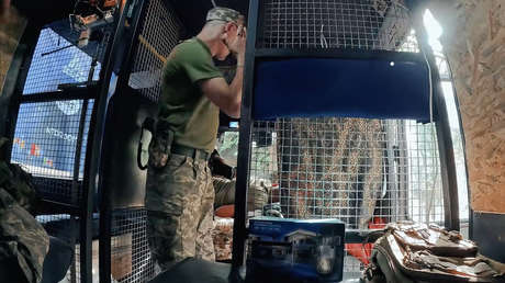 Revelan la aterradora forma en que trasladan a los reclutas en Ucrania (VIDEO)