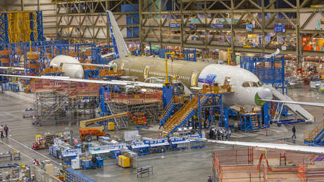 "Gran día": Trump celebra la compra de aviones Boeing por dos países