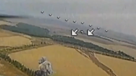VIDEO: Bombas guiadas rusas acaban con un refugio y un puesto de control de drones enemigos