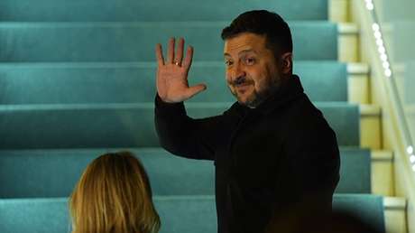 Zajárova expone el "fiasco" de Zelenski