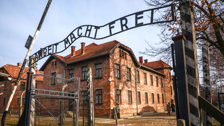 Turista provoca indignación por quejarse del café cerca de Auschwitz (VIDEO) 