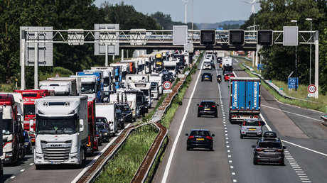 El combustible caro lleva a los neerlandeses a repostar en países vecinos