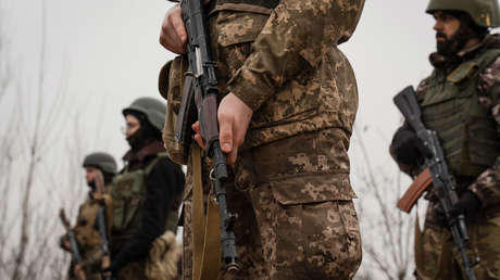 WP: Kiev entrena a niños huérfanos para reemplazar a sus padres en el frente