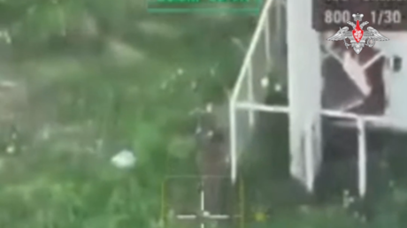 VIDEO: Ejército ruso controla y defiende un asentamiento de las maniobras enemigas