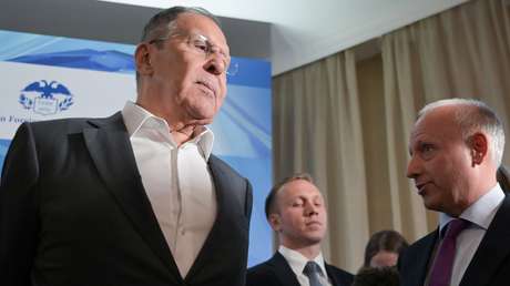 Lavrov pone en su sitio a un periodista de la BBC