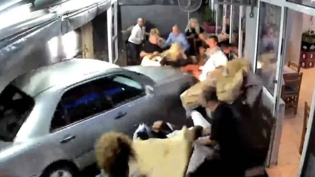 Conductor ebrio embiste un concurrido restaurante y desata el pánico