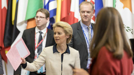 Von der Leyen le regala a su estratega de comunicación un trabajo de por vida