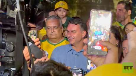 Flávio Bolsonaro tras su paso a balotaje como favorito: "Brasil quiere cambio"
