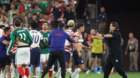 La doble bofetada que encendió el partido México-EE.UU.