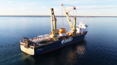 Llegan desde zona de guerra las piezas clave para un megaproyecto petrolero en Latinoamérica