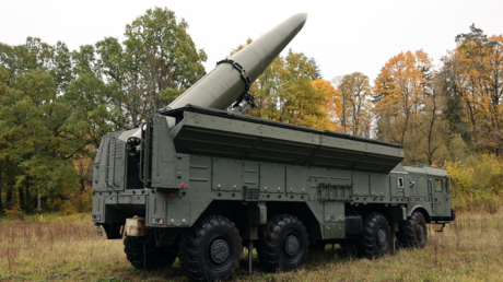 Reportan explosiones en Kiev