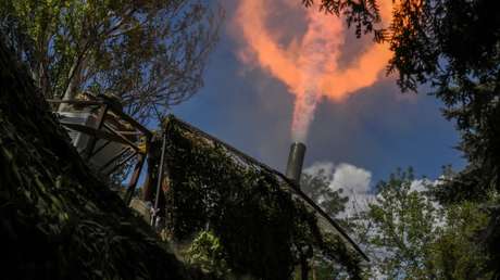 Plantas de misiles y drones, cargueros, un puerto: Rusia asesta un golpe masivo a objetivos en Ucrania
