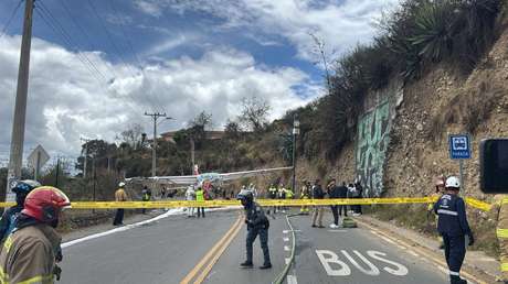 VIDEOS: Avioneta de pasajeros sufre aparatoso accidente cuando aterrizaba en Ecuador